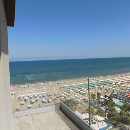 Hotel Diplomatic Riccione Exteriör bild