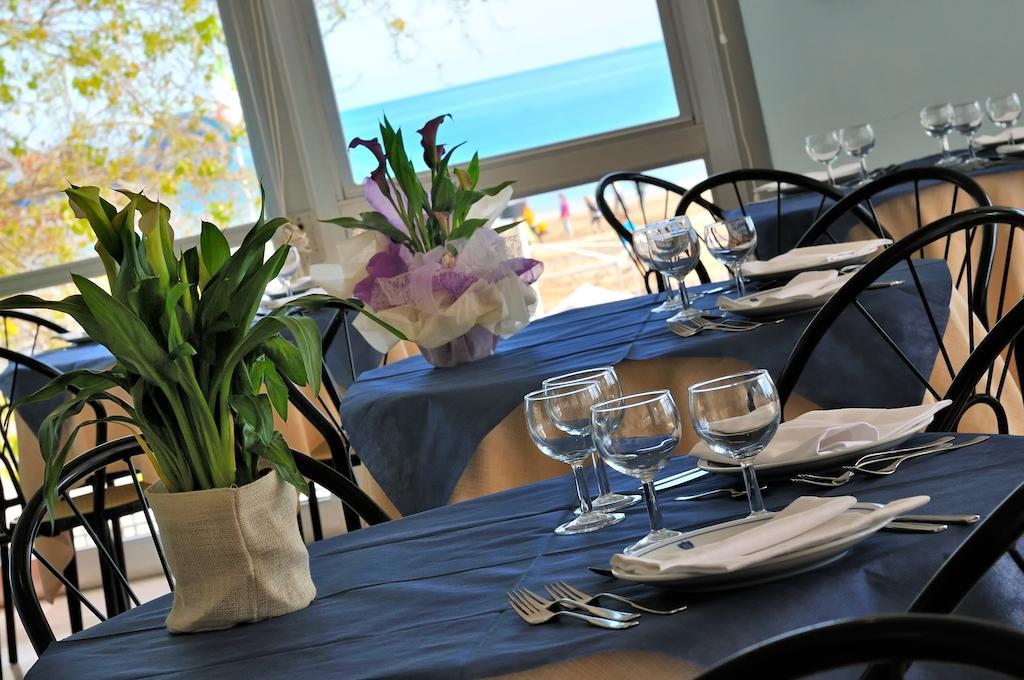 Hotel Diplomatic Riccione Exteriör bild
