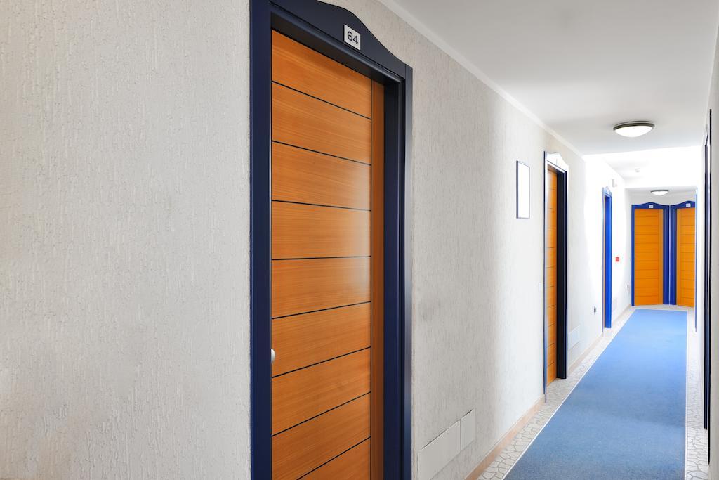 Hotel Diplomatic Riccione Exteriör bild